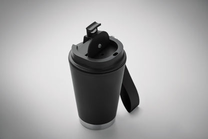 Doppelwandiger Becher mit Innenseite aus PP Außenseite aus recyceltem PP Details aus
