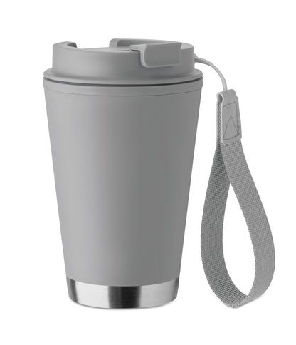 Doppelwandiger Becher mit Innenseite aus PP Außenseite aus recyceltem PP Details aus