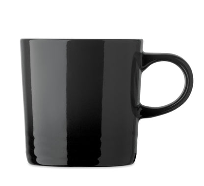 Becher aus Keramik mit Farbverlauf. Füllmenge: 290 ml.