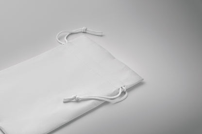Kleiner Geschenk- oder Goodie-Beutel mit Kordelzug. RPET-Non Woven 80 g/m². Maße ca.