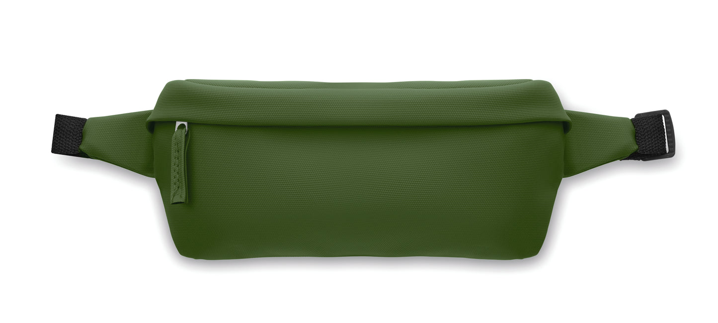 Gürteltasche aus PU-beschichtetem 600D RPET-Polyester und 210D RPET-Polyesterfutter. Fronttasche mit Reißverschluss.