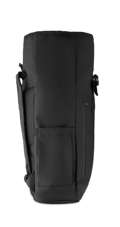 Rolltop-Rucksack aus PU-beschichtetem 600D RPET-Polyester und RPET-Polyesterfutter. 15'' Laptop-Fach. Gepolsterter Netzrücken mit