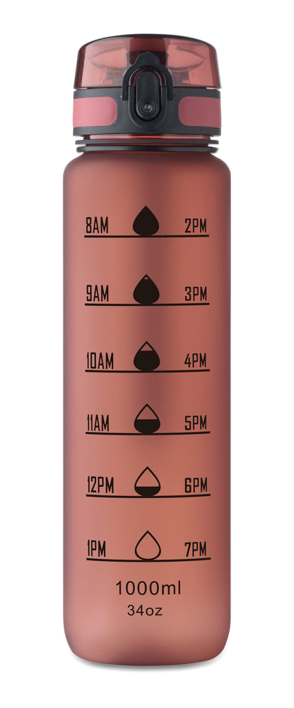 Sport-Trinkflasche aus RPET. Motivierende Zeitmarkierung einhändig zu öffnender Flip-Top-Deckel Sicherheitsverschluss und Trageriemen.