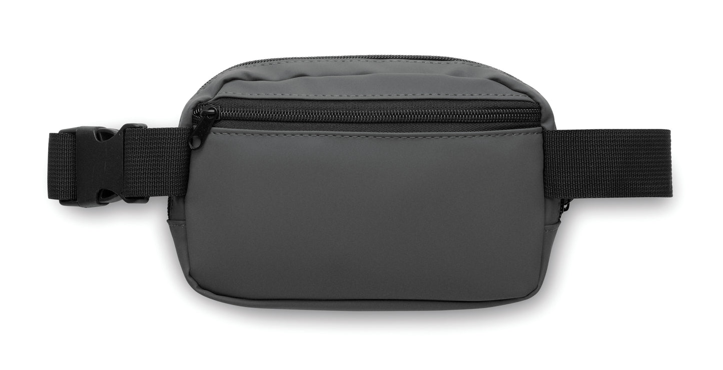 Gürteltasche (Crossbody-Tasche) aus soften PU mit 210D RPET Polyester-Futter. Haupttasche mit Reißverschluss
