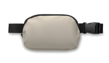 Gürteltasche (Crossbody-Tasche) aus soften PU mit 210D RPET Polyester-Futter. Haupttasche mit Reißverschluss