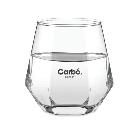 Geometrisches Diamant-förmiges gekipptes Shortdrinkglas. Für Whisky oder andere Spirituosen. Füllmenge: 300ml.