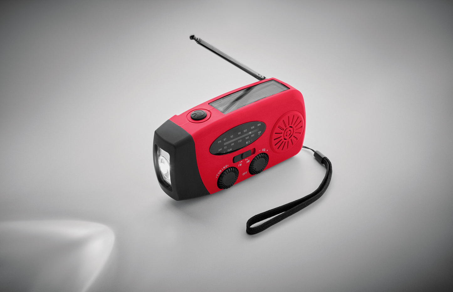 Tragbares AM/FM-Radio mit LED-Taschenlampe (2 Einstellungen) und 1200mAh Powerbank zum Notfall-Aufladen. Aufladen