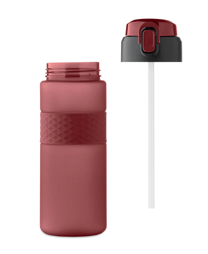 Trinkflasche aus RPET. Flip-Top-Deckel aus PP Sicherheitsverschluss und Henkel aus Silikon. Mit