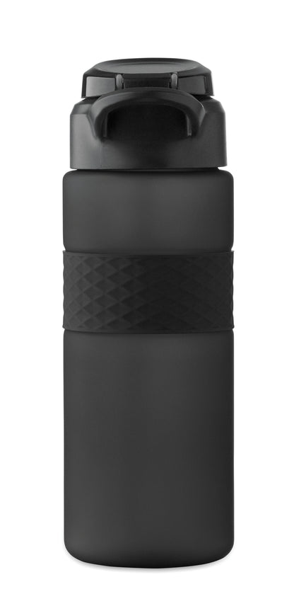 Trinkflasche aus RPET. Flip-Top-Deckel aus PP Sicherheitsverschluss und Henkel aus Silikon. Mit