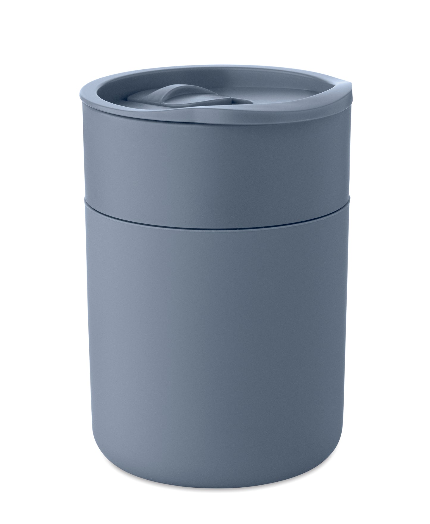 PP-Becher mit Silikonhülle und Schiebedeckel aus PP. Füllmenge: 330 ml. Da der