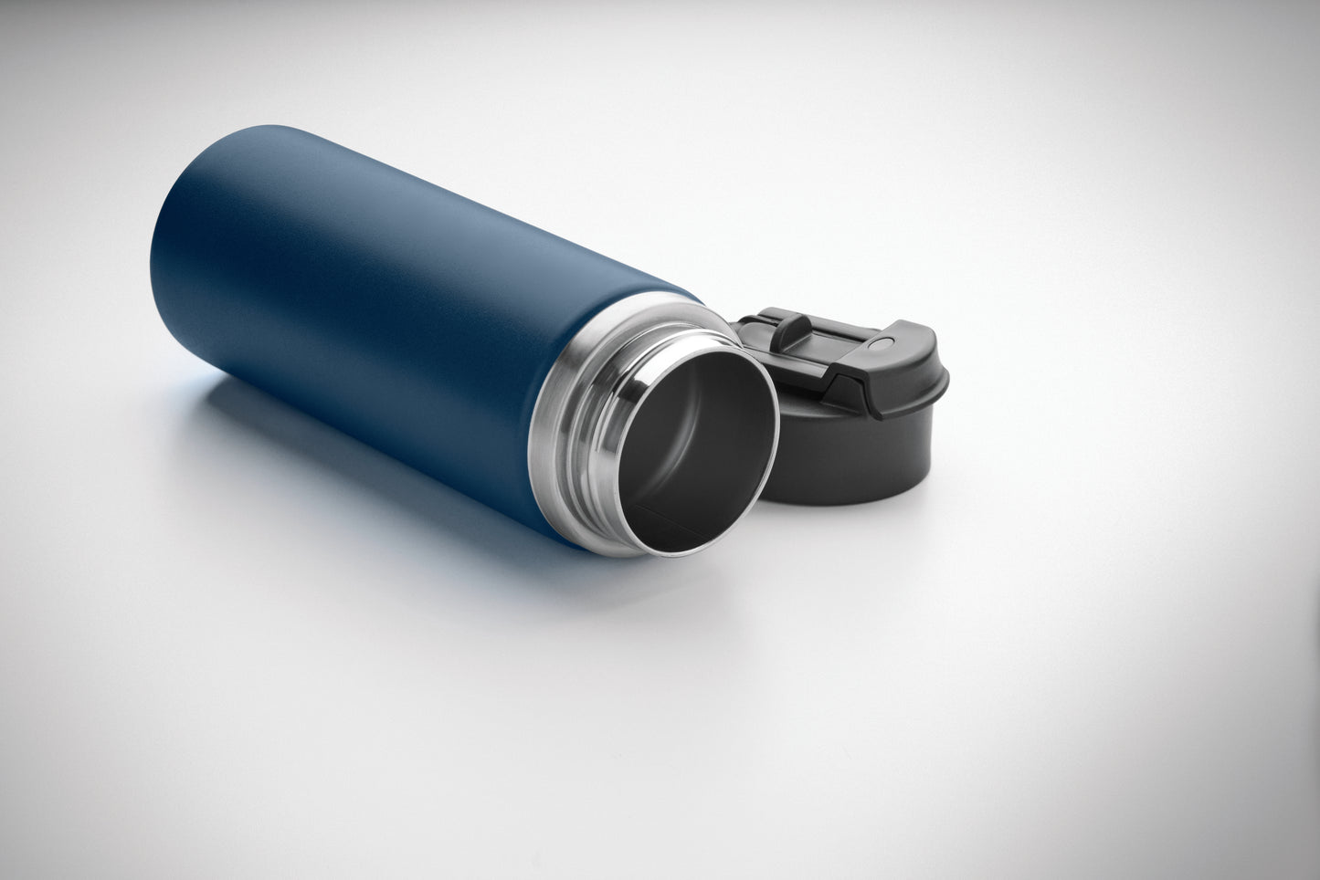 Doppelwandige Isolierflasche aus recyceltem Edelstahl (90 % recycelter Edelstahl und 10 %
