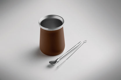 Doppelwandiger Yerba-Mate-Becher aus recyceltem Edelstahl (90% recycelter Edelstahl und 10% Edelstahl). Inkl.