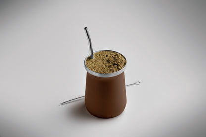 Doppelwandiger Yerba-Mate-Becher aus recyceltem Edelstahl (90% recycelter Edelstahl und 10% Edelstahl). Inkl.