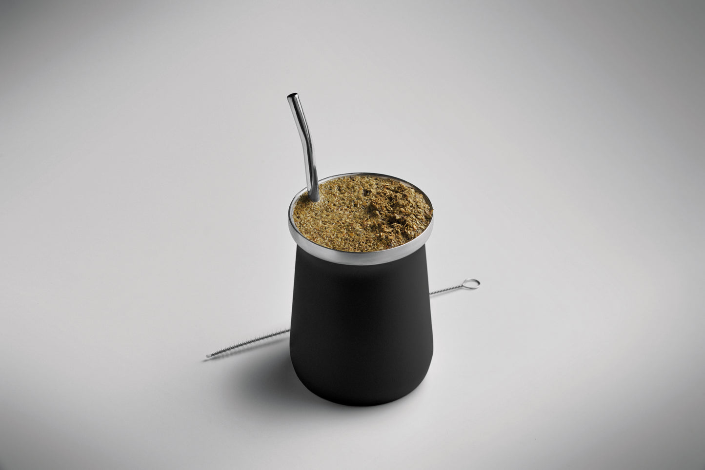 Doppelwandiger Yerba-Mate-Becher aus recyceltem Edelstahl (90% recycelter Edelstahl und 10% Edelstahl). Inkl.