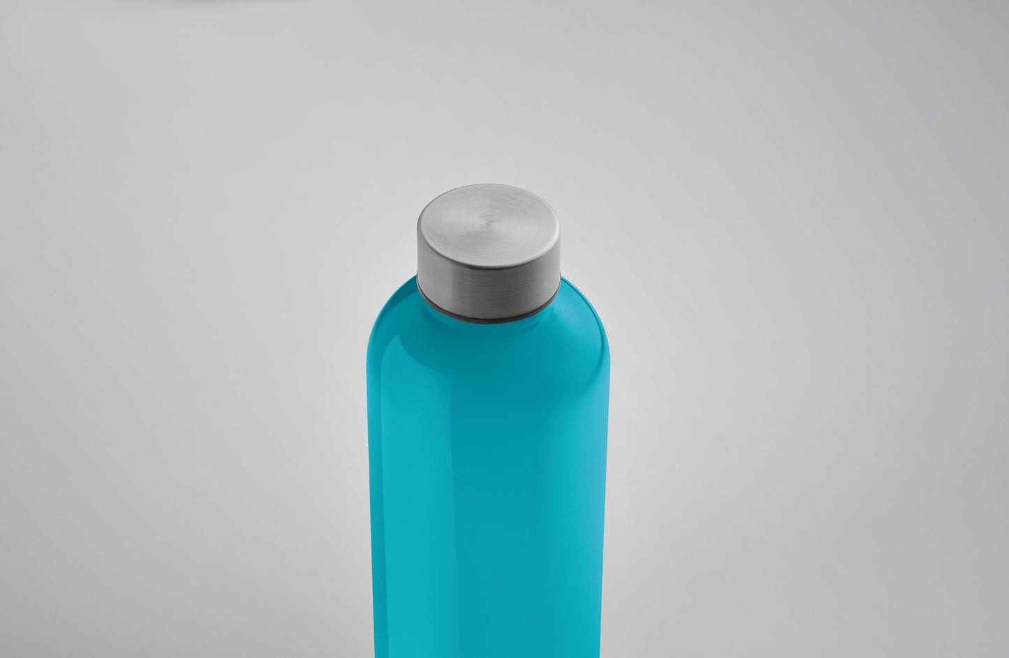 Trinkflasche aus RPET. Auslaufsicher. Füllmenge: 1000 ml.