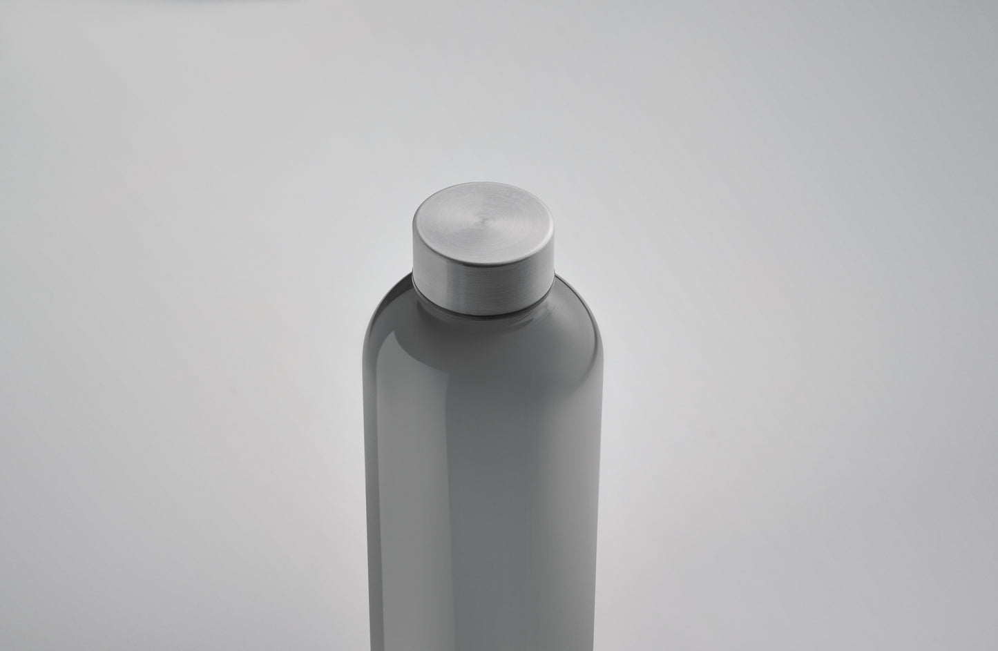 Trinkflasche aus RPET. Auslaufsicher. Füllmenge: 1000 ml.