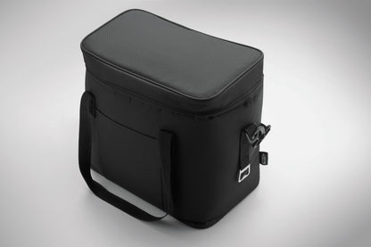 Kühltasche aus 600D RPET Polyester mit PU-Beschichtung. Mit 1 Fronttasche und 1
