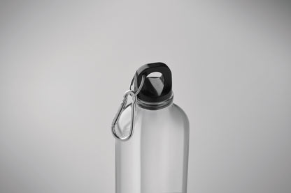 Trinkflasche aus RPET mit Karabiner. Füllmenge: 500 ml. Der Karabiner ist NICHT