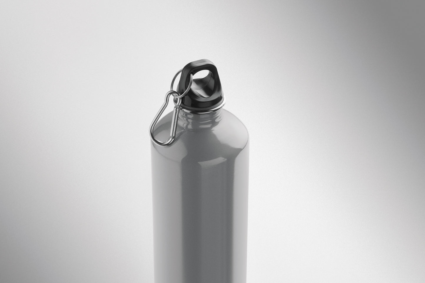 Einwandige Flasche (90% recycelter Edelstahl und 10% Edelstahl) mit PP-Deckel und Karabiner.