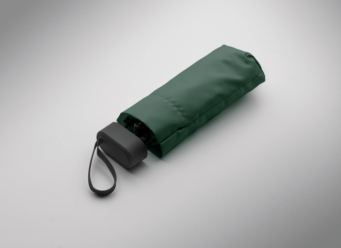 19'' Windproof Regenschirm aus 190T Pongee. 5-fach faltbar. Gestell aus Metall und