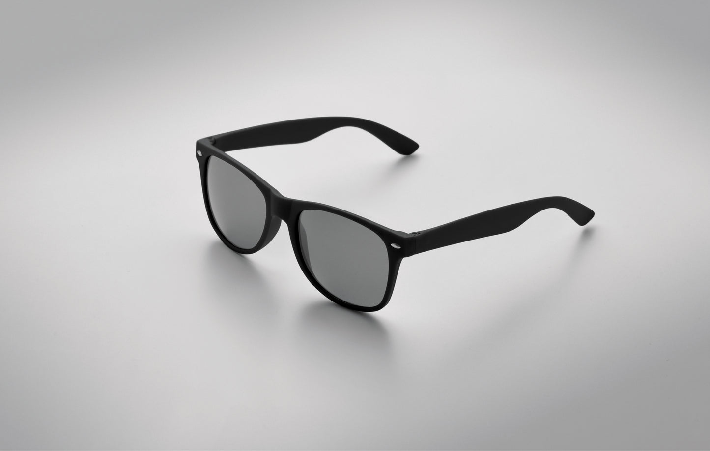 Sonnenbrille aus SEAQUAL® PP mit Gläsern aus PC- und AC. UV400-Schutz. Die