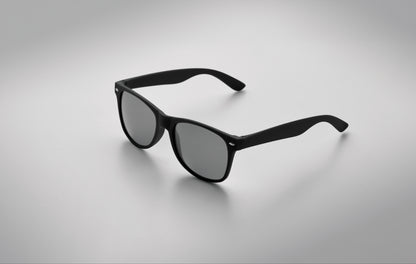 Sonnenbrille aus SEAQUAL® PP mit Gläsern aus PC- und AC. UV400-Schutz. Die