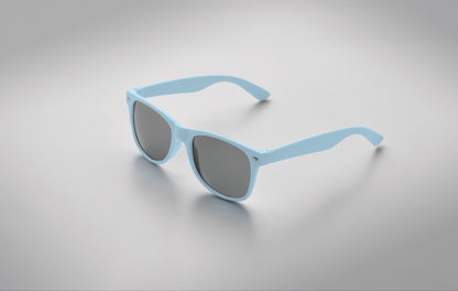 Sonnenbrille aus SEAQUAL® PP mit Gläsern aus PC- und AC. UV400-Schutz. Die