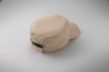 Military Cap aus 260g/m² gebürsteter Baumwolle mit Polyester-Schweißband und verstellbarem Klettverschluss.