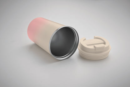 Doppelwandiger Trinkbecher aus recyceltem Edelstahl (90 % recycelter Edelstahl und 10 %