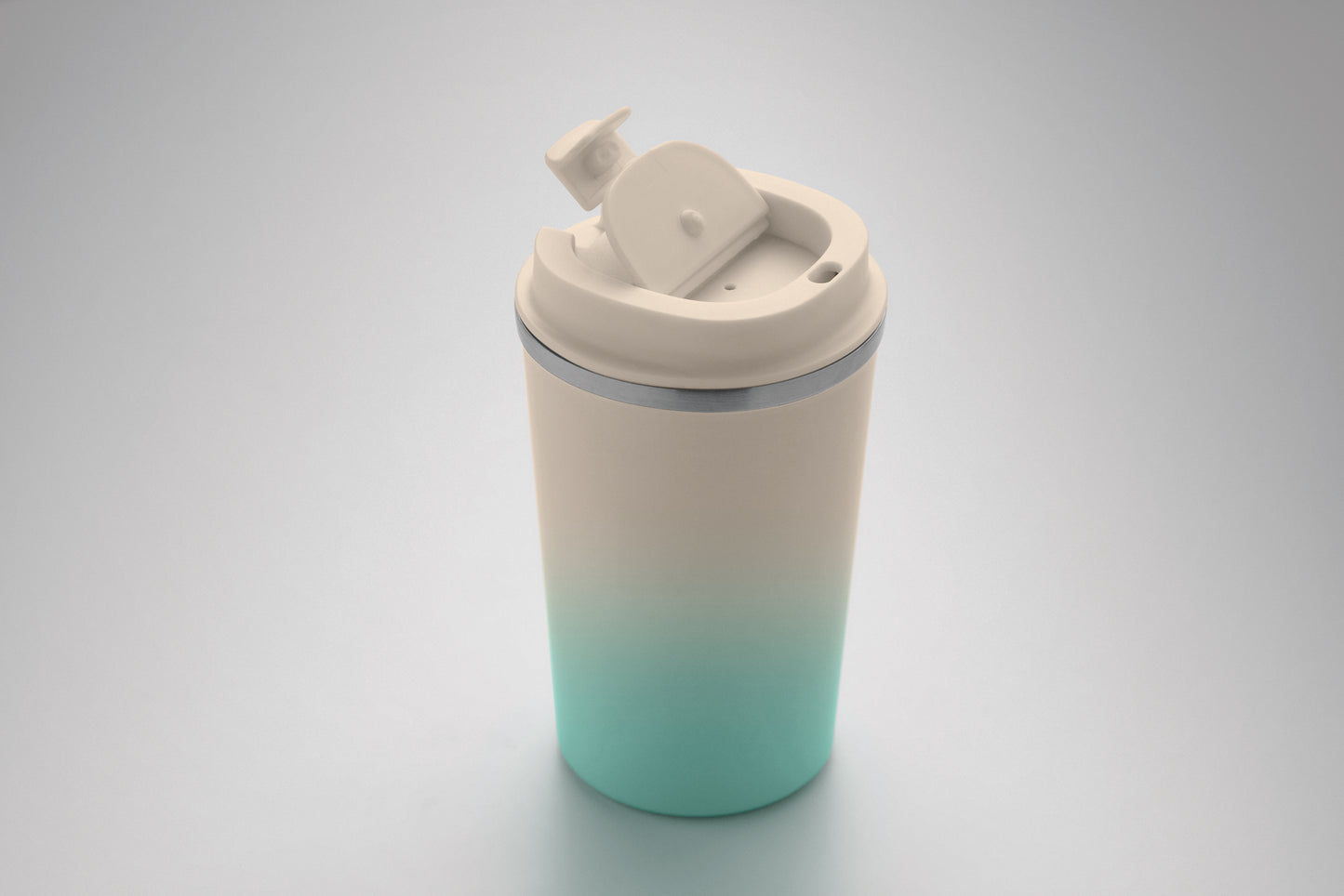 Doppelwandiger Trinkbecher aus recyceltem Edelstahl (90 % recycelter Edelstahl und 10 %