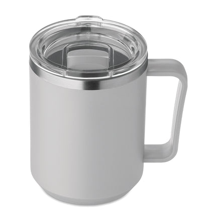 Doppelwandiger Becher. Innenseite aus 90 % recyceltem Edelstahl und 10 % Edelstahl