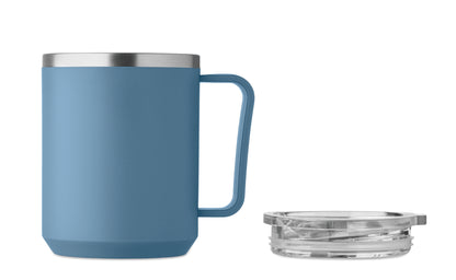 Doppelwandiger Becher. Innenseite aus 90 % recyceltem Edelstahl und 10 % Edelstahl