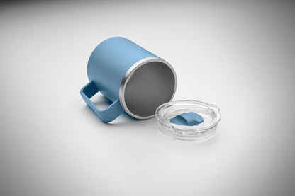 Doppelwandiger Becher. Innenseite aus 90 % recyceltem Edelstahl und 10 % Edelstahl