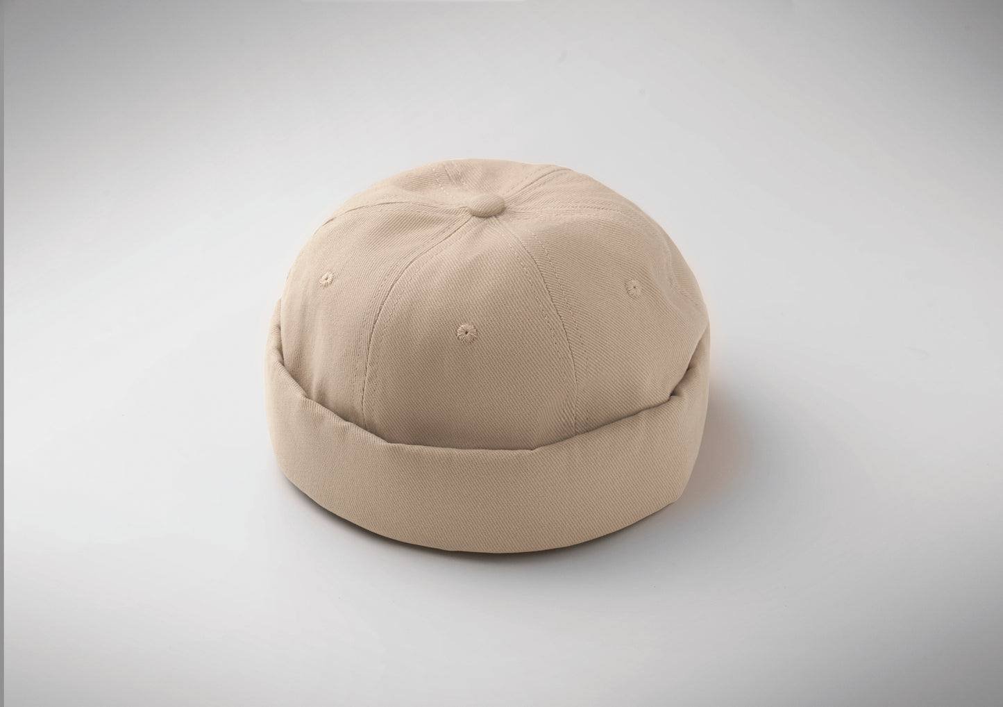 Docker Cap aus 100% schwerer gebürsteter Baumwolle 260g/m² Mesh und Metallschnalle.