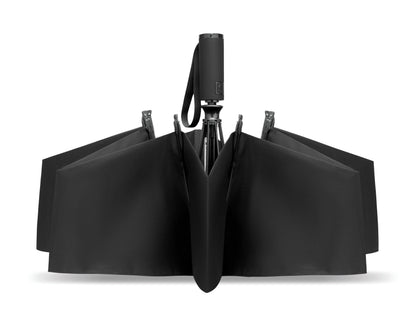 23'' Windproof Regenschirm aus 190T RPET Pongee. 3-fach faltbar. Schwarz beschichtetes Gestell