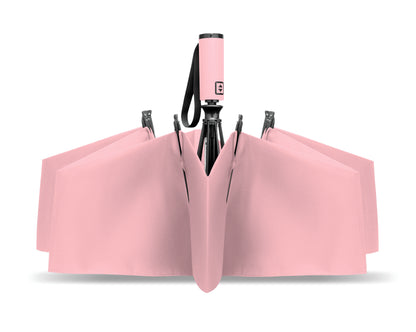 23'' Windproof Regenschirm aus 190T RPET Pongee. 3-fach faltbar. Schwarz beschichtetes Gestell