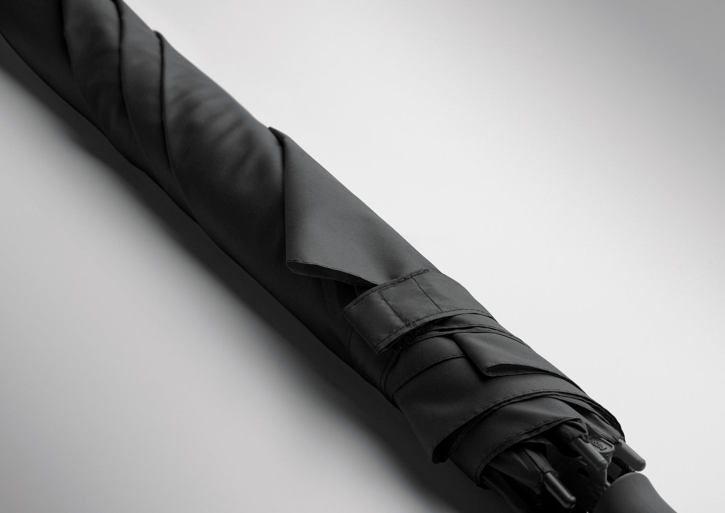 23'' Regenschirm in quadratischer Form aus 190T Pongee Polyester. Windbeständig. Gestell und