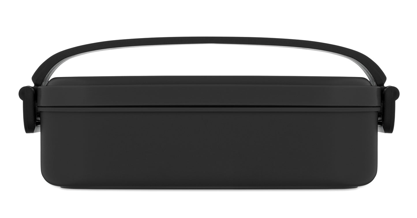Lunchbox aus PP mit luftdichtem Deckel. 2 seitliche Halteklammern und Griff. Füllmenge: