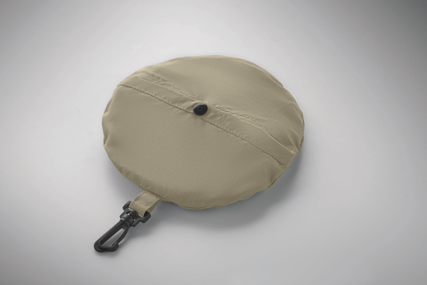 Wasserabweisender Fisherman-Hat inkl. Beutel aus gleichem Material und ABS-Karabiner. Polyester 64 g/m².