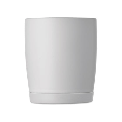 Kaffeebecher aus matter Keramik. Der Boden ist mit rutschhemmendem Silikon abgesetzt. Füllmenge: