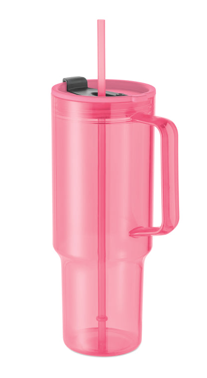 Trinkbecher aus RPET. Verschluss mit integriertem PP-Trinkhalm. Füllmenge: 1200 ml.