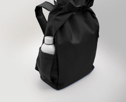 15'' Rolltop-Laptop-Rucksack aus 600D RPET-Polyester mit gepolstertem 210D RPET-Futter. Fronttasche mit Reißverschluss