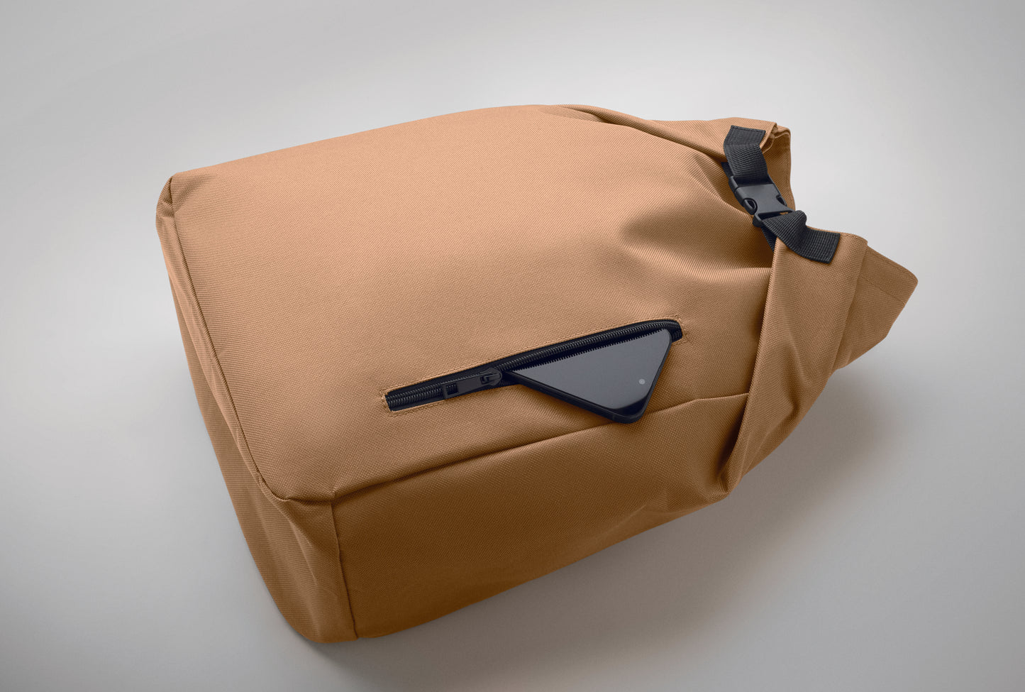 15'' Rolltop-Laptop-Rucksack aus 600D RPET-Polyester mit gepolstertem 210D RPET-Futter. Fronttasche mit Reißverschluss