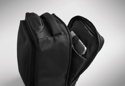 Rucksack-Trolley aus 290T RPET-Polyester. Drei Front- und eine rückseitige Reißverschlusstasche gepolstertes 15''-Laptopfach