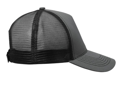 Trucker-Kappe. 5 Panels. Front und Schirm aus 250 g/m² Baumwolle Rückseite aus