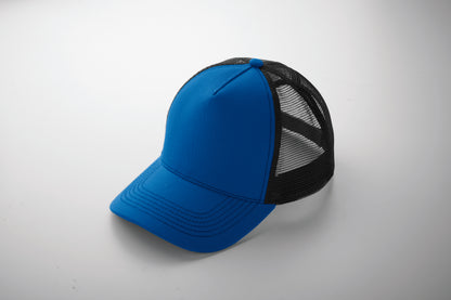 Trucker-Kappe. 5 Panels. Front und Schirm aus 250 g/m² Baumwolle Rückseite aus