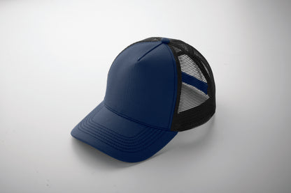 Trucker-Kappe. 5 Panels. Front und Schirm aus 250 g/m² Baumwolle Rückseite aus