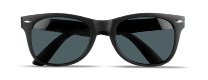 Klassische Sonnenbrille. Die Außenseiten der Bügel sind mit einer Korkschicht veredelt. UV400-Schutz.
