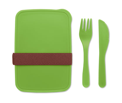 Lunchbox aus PP mit einem Fach. Inkl. Messer und Gabel im Elastikbandhalter.