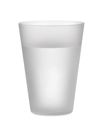 Wiederverwendbarer PP-Becher mit gefrosteter Oberfläche. Ideal für Festivals. Füllmenge: 300 ml.